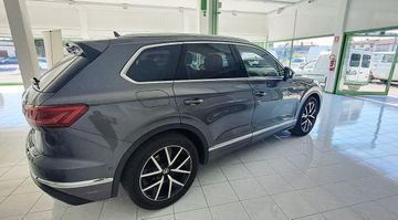 Volkswagen Touareg - 4