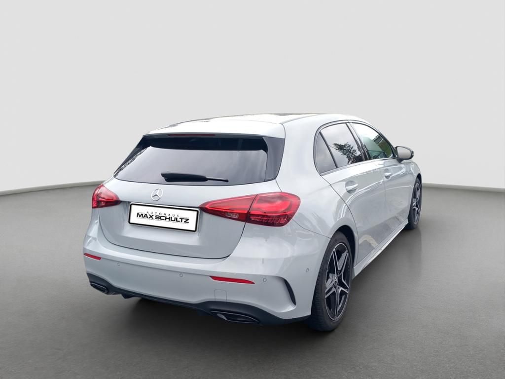 Fahrzeugabbildung Mercedes-Benz A 180 Kompaktlimousine AMG Line*Night Paket*LED
