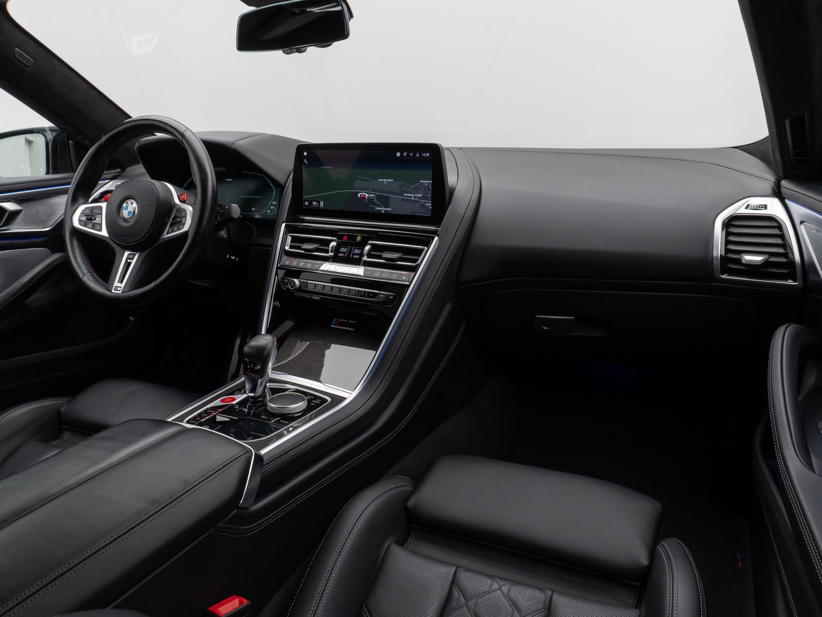 Fahrzeugabbildung BMW M8 Competition xD Gran Coupé SoftCL 360°TV Laser
