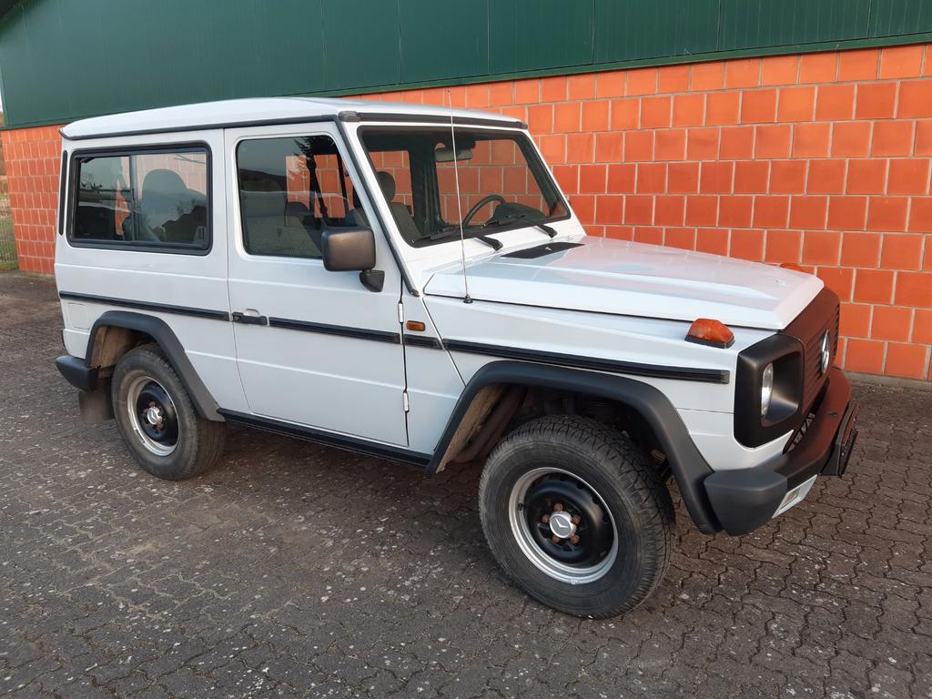 Mercedes-Benz G 300