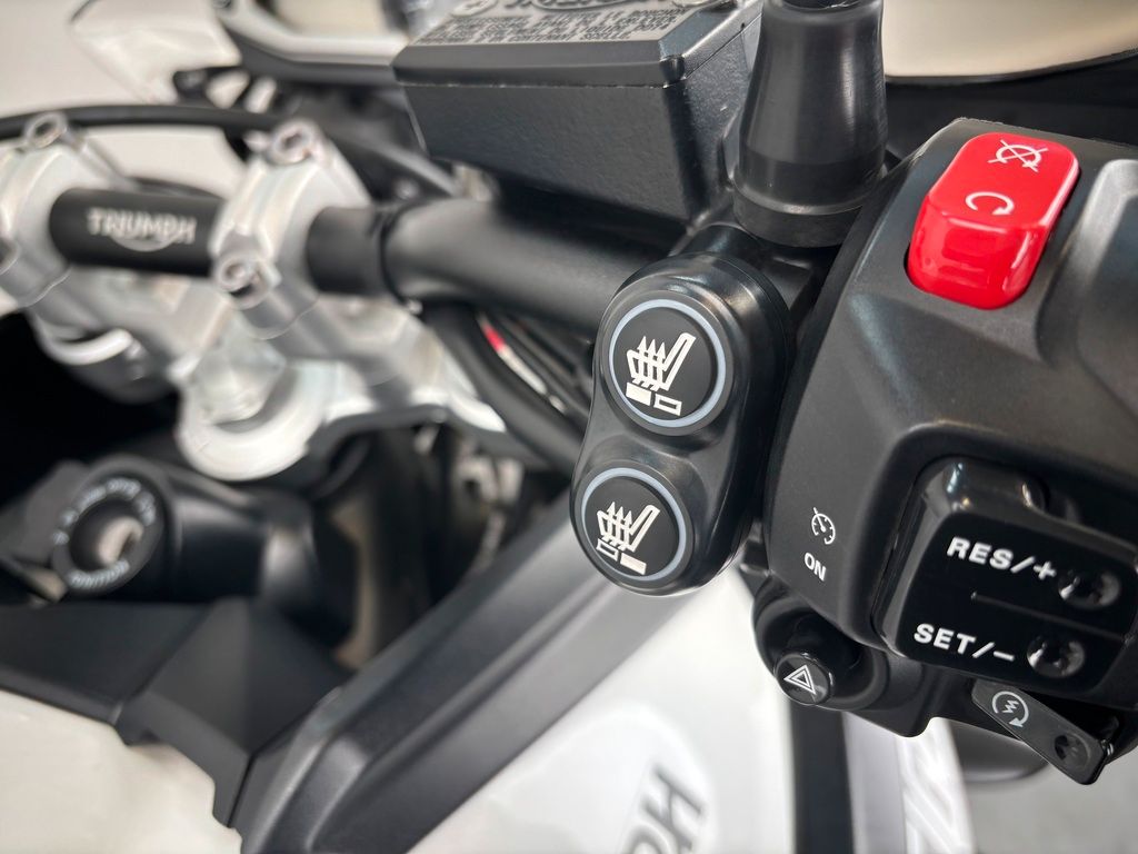 Fahrzeugabbildung Triumph TIGER 800 XCA *ARROW *SITZHEIZUNG