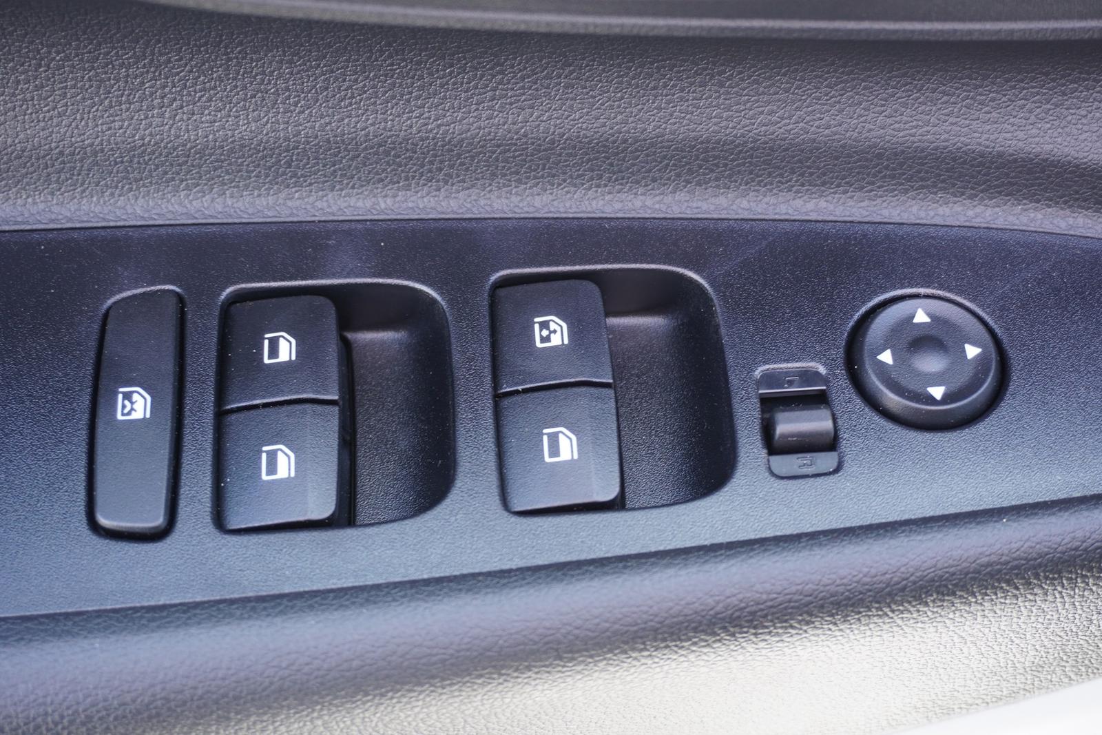 Hyundai i20 1.2 Navi Kamera Android Apple DAB Spurhalte