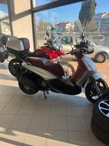 Piaggio Beverly 350 - PIAGGIO BEVERLY 350