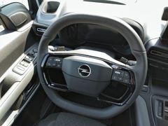 Fahrzeugabbildung Opel Combo Life E GS XL 1.5D AT8 7-Sitzer, Navi