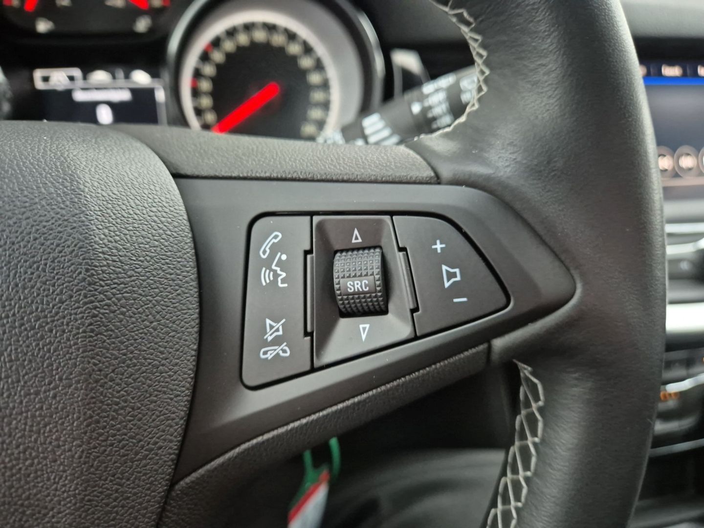 Fahrzeugabbildung Opel Astra K Elegance Start Stop EU6d ASTRA Turbo 1.2