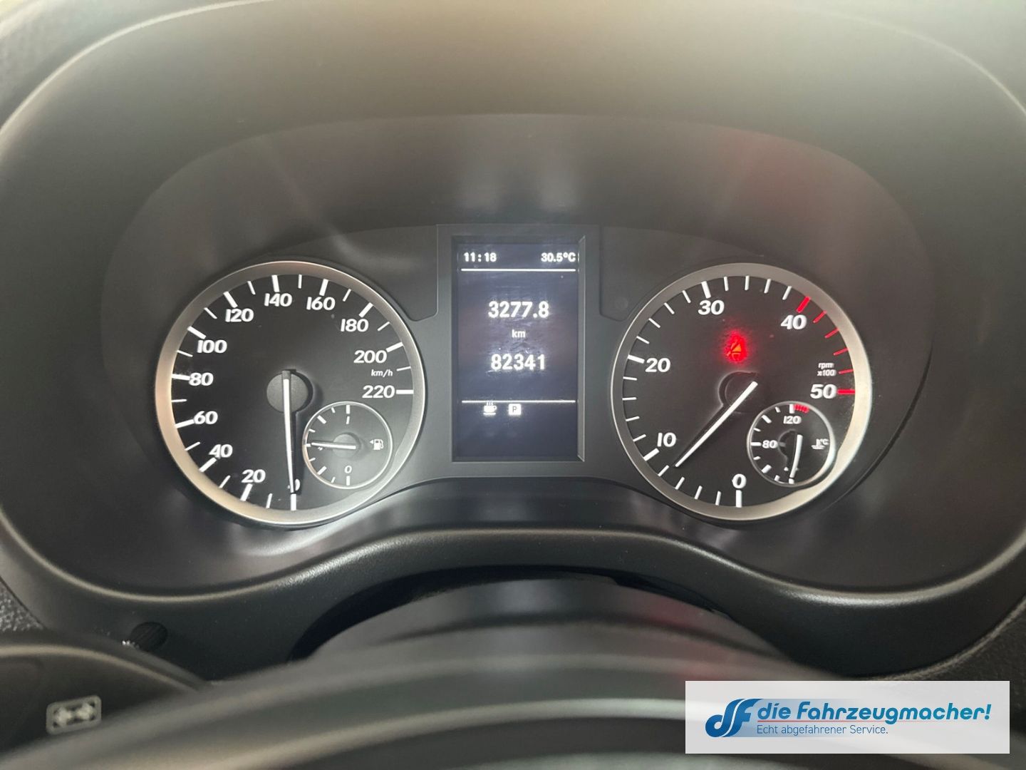 Fahrzeugabbildung Mercedes-Benz Vito Kasten 114 CDI  lang Temp PDCv+h Klima Berg