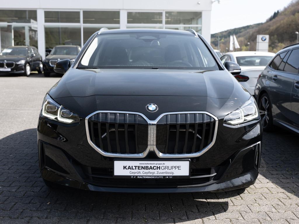 BMW 218i Active Tourer AHK LED ACC NAVI KAMERA SHZ