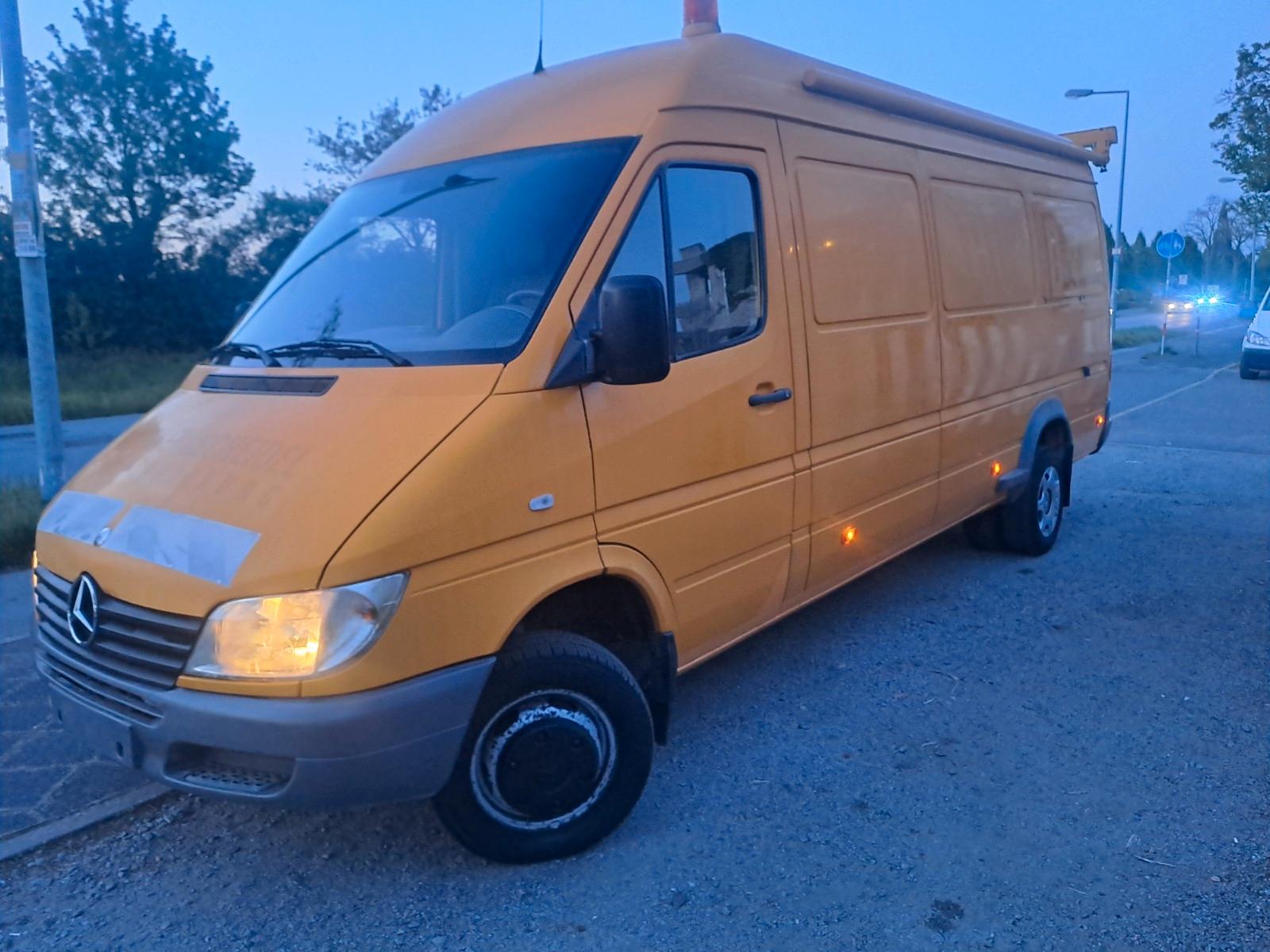 Mercedes-Benz Sprinter 416 MAXI 225 TKM