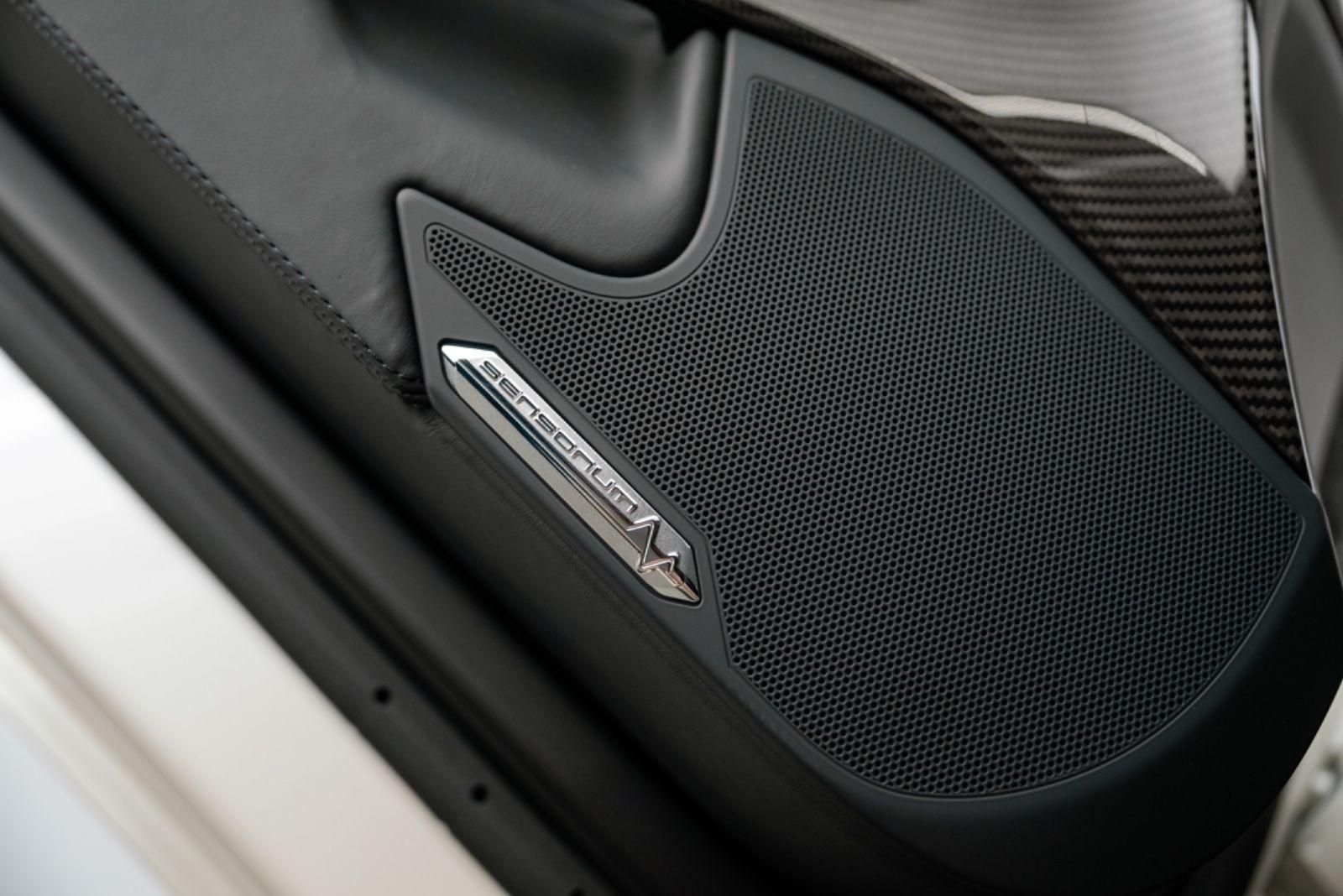 Fahrzeugabbildung Lamborghini Aventador Ultimae/KAMERA/CARBON/GARANTIE 05/27