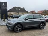 Volkswagen Tiguan Highline 2.0TDI DSG 4Motion I HUD I PANO - Volkswagen Tiguan: Dsg