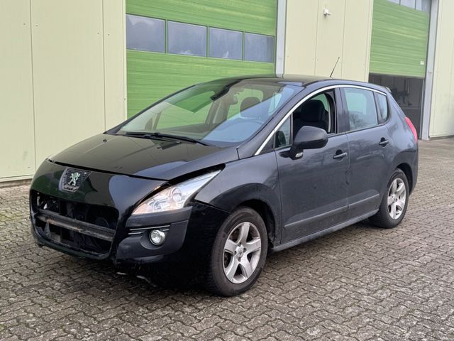 Peugeot 3008 Active / Unfallschaden vorne