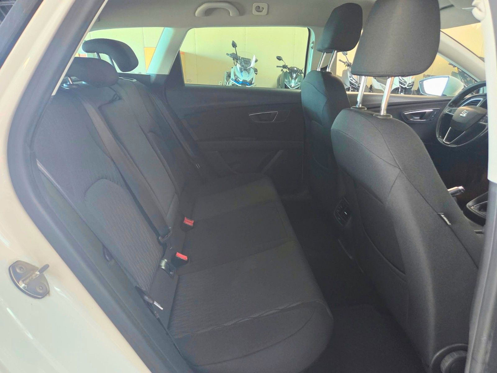 SEAT Leon — zdjęcie 12