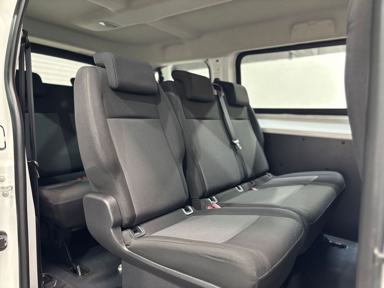 Fahrzeugabbildung Opel Vivaro 2.0D M L2#Klima#Tempomat.9Sitzer