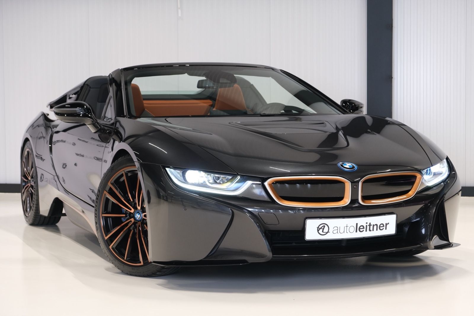 BMW i8 Roadster Ultimate Sophisto Edition