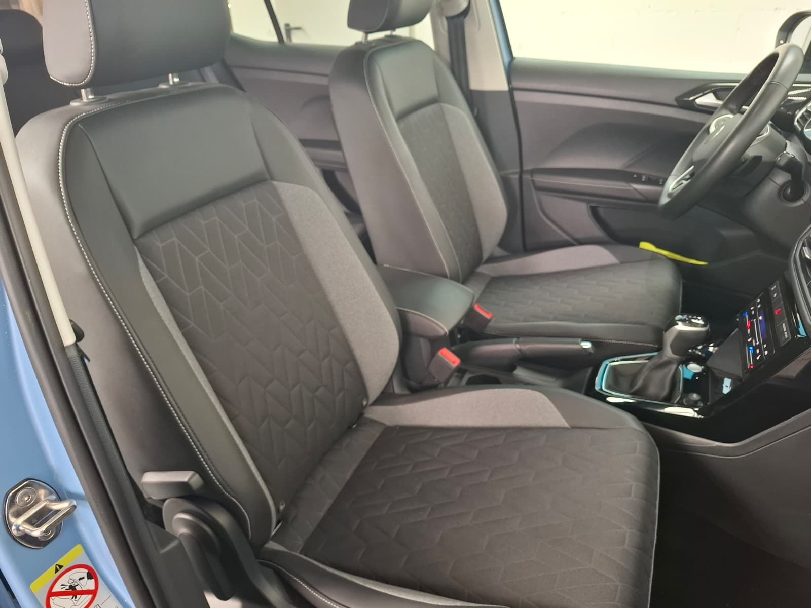 Fahrzeugabbildung Volkswagen T-Cross Goal 1.0 TSI DSG +ACC+LED+Navi+TravelAss