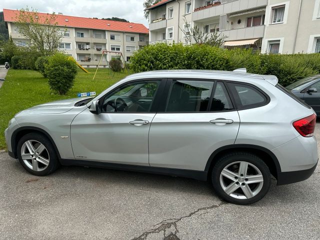 BMW Bmw X1 16i TÜV und SERVICE NEU