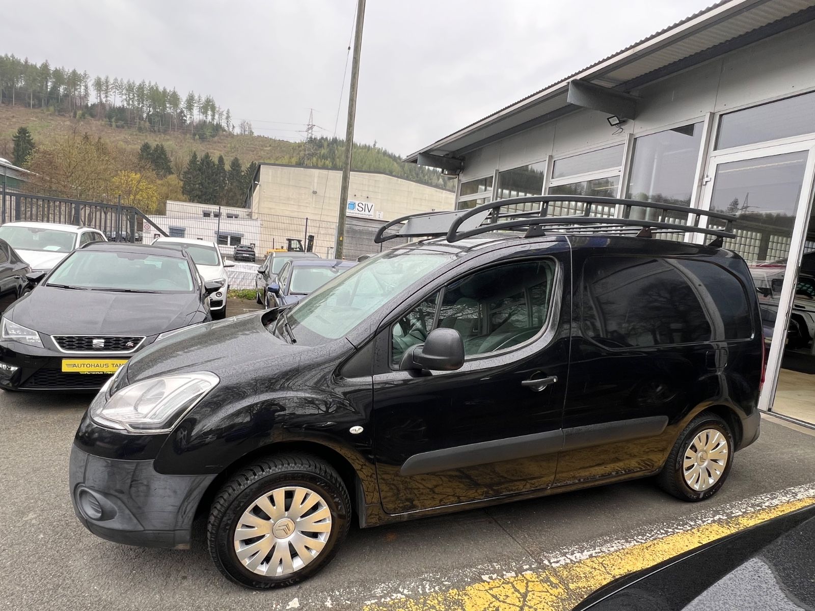 Fahrzeugabbildung Citroën Berlingo Kasten Niveau A L1 * 1.HAND *