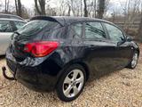 Opel Astra J Lim.Edition*1.6*Automatik* - Opel Astra aus 2010: 1.6