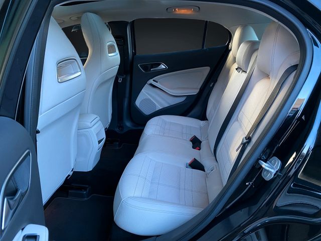 Mercedes-Benz GLA 180