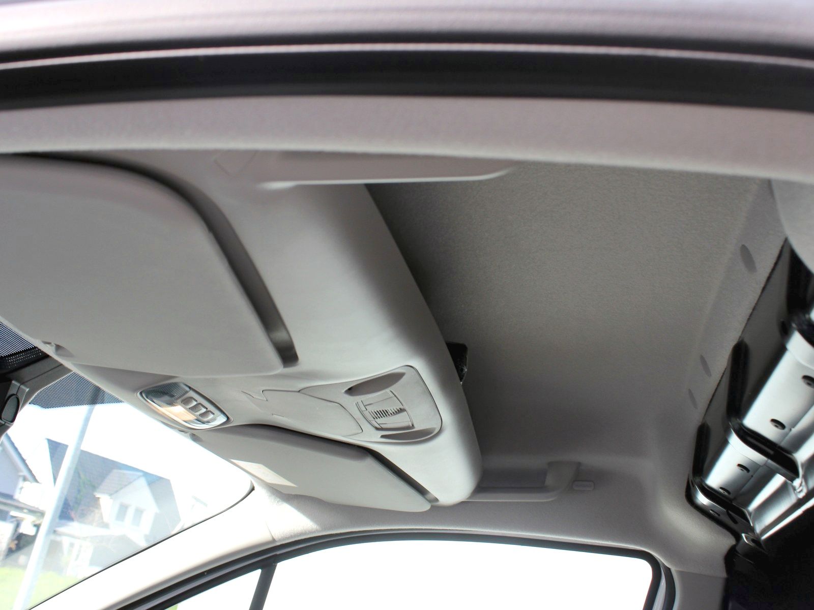 Fahrzeugabbildung Ford Transit Connect Kasten Limited 1,5 EcoBlue