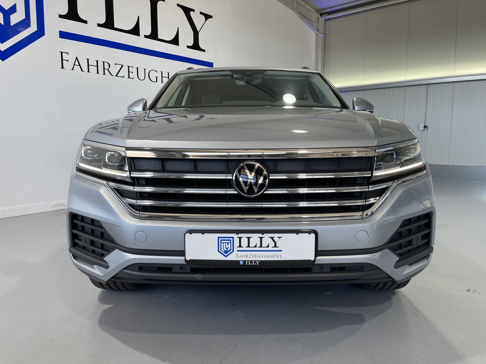 Fahrzeugabbildung Volkswagen Touareg 3.0 TDI*4Motion*AHK*Leder*Digital*Cam*