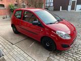 Renault Twingo Authentique 1.2 60 Authentique - Renault Twingo in Erfurt