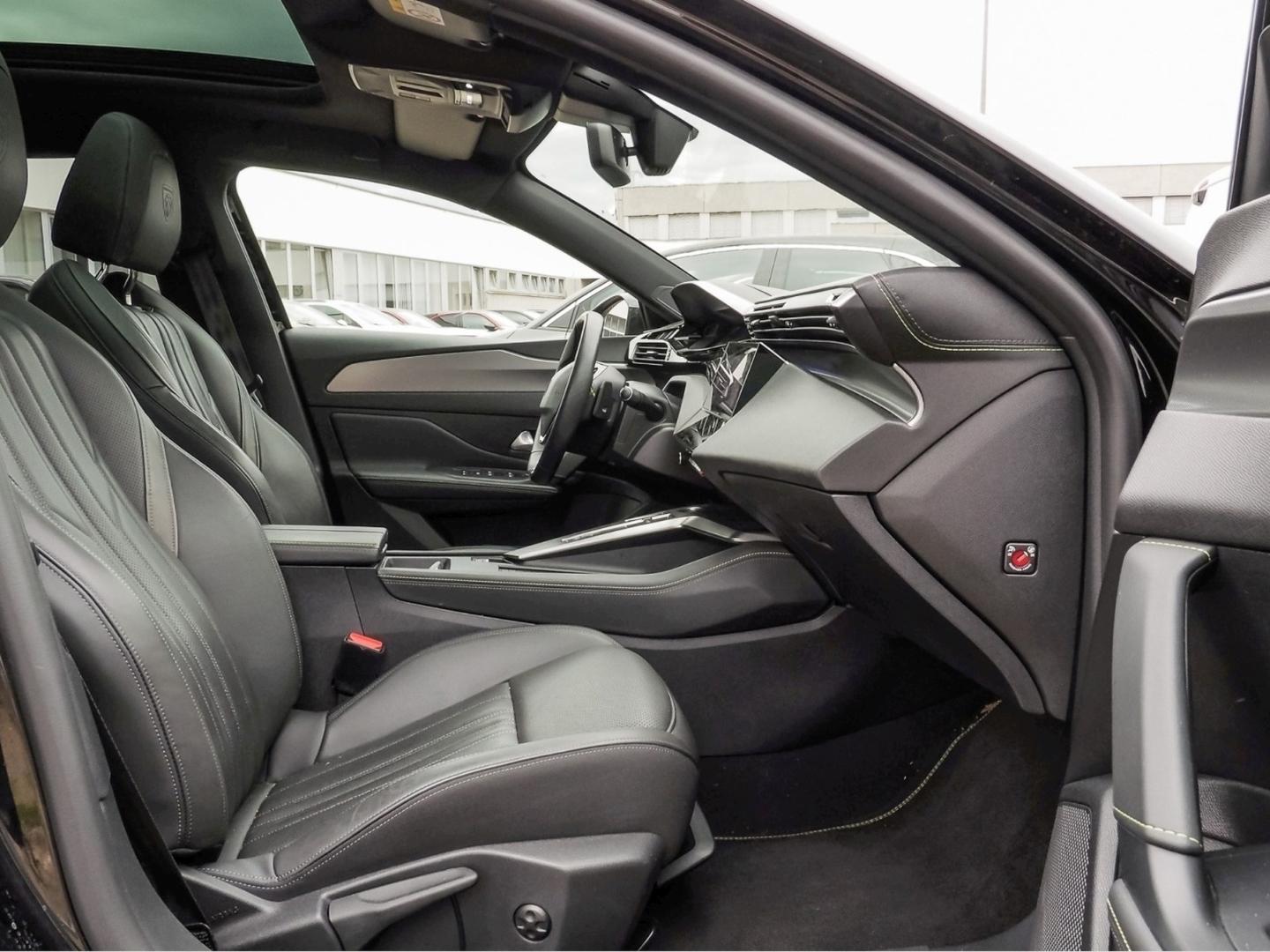 Peugeot 308 SW GT Navi Panorama Voll-Leder Vol-LED Alu P
