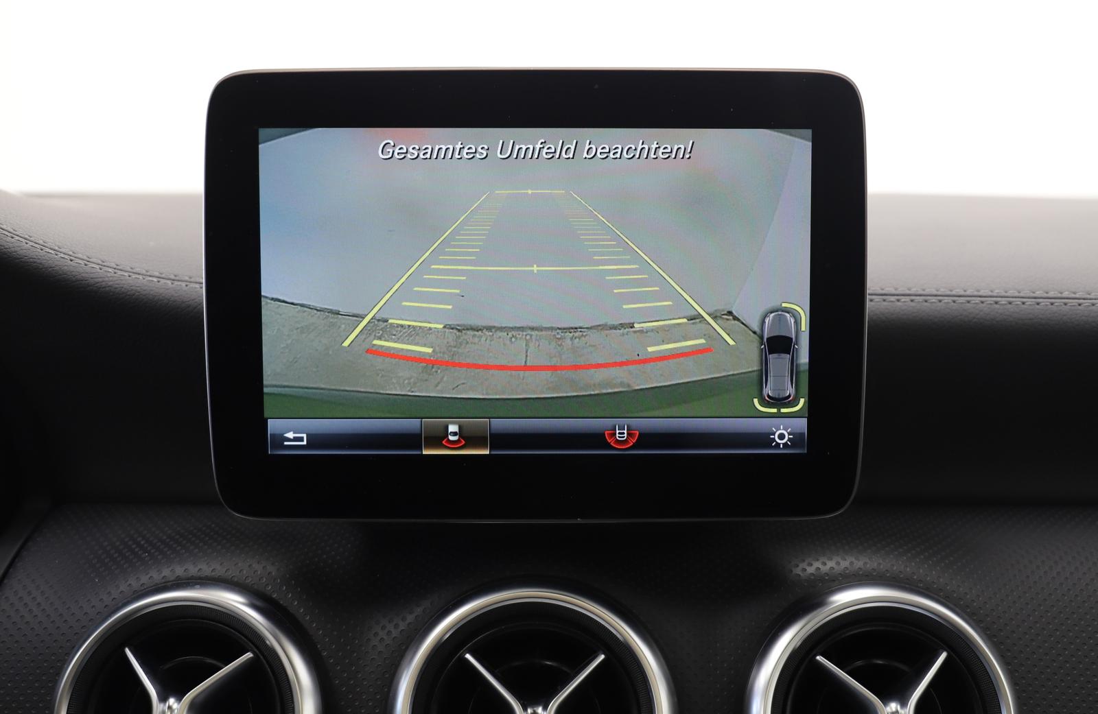 Mercedes-Benz A 45 AMG 381PS 4Matic Carplay Memory Pano PAGA