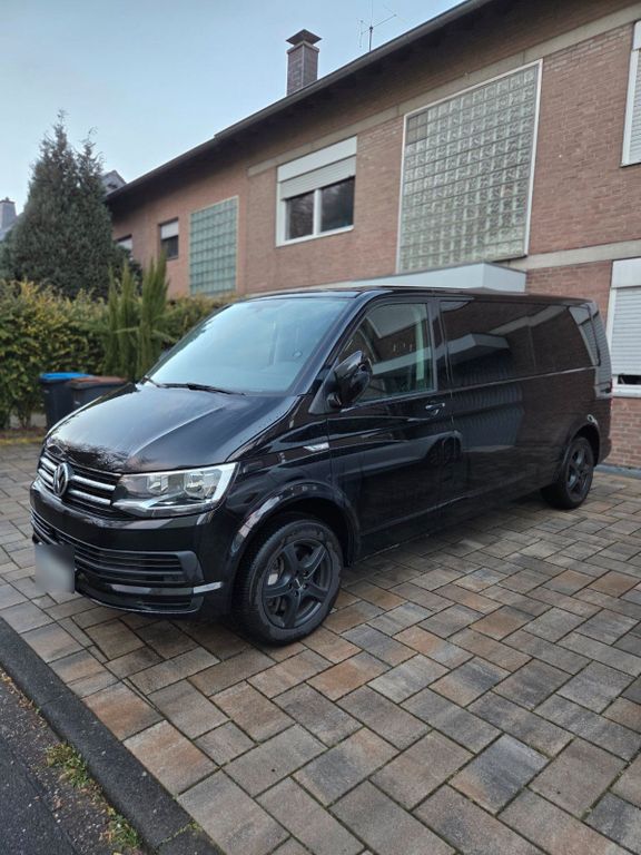 Image of Volkswagen T6 Multivan
