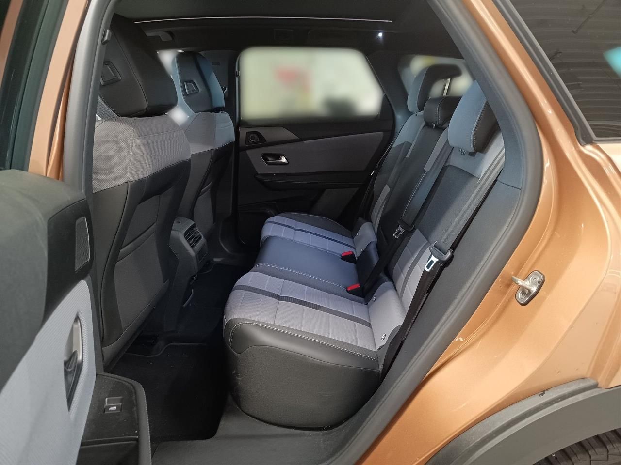 Fahrzeugabbildung Opel Grandland GS MildHybrid 107KW Automatik