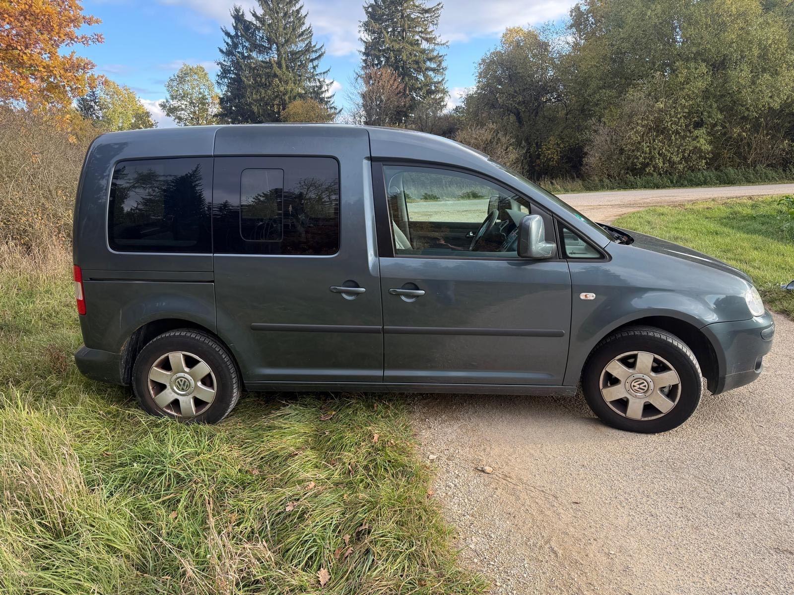 Volkswagen Caddy 2009 — engine