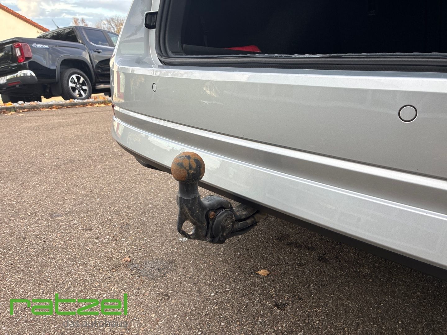 Fahrzeugabbildung SKODA Octavia Combi 2.0 TDI Style HUD AHK-klappbar Nav