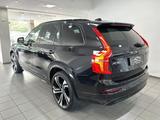 Volvo XC90 T8 R Design Recharge Plug-In 7 Sitze|Pano - mit Hybrid-Antrieb: Schwarz, Panorama-Dach