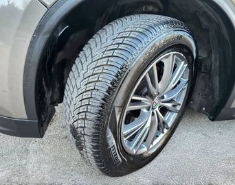 Alfa-Romeo Stelvio - 10