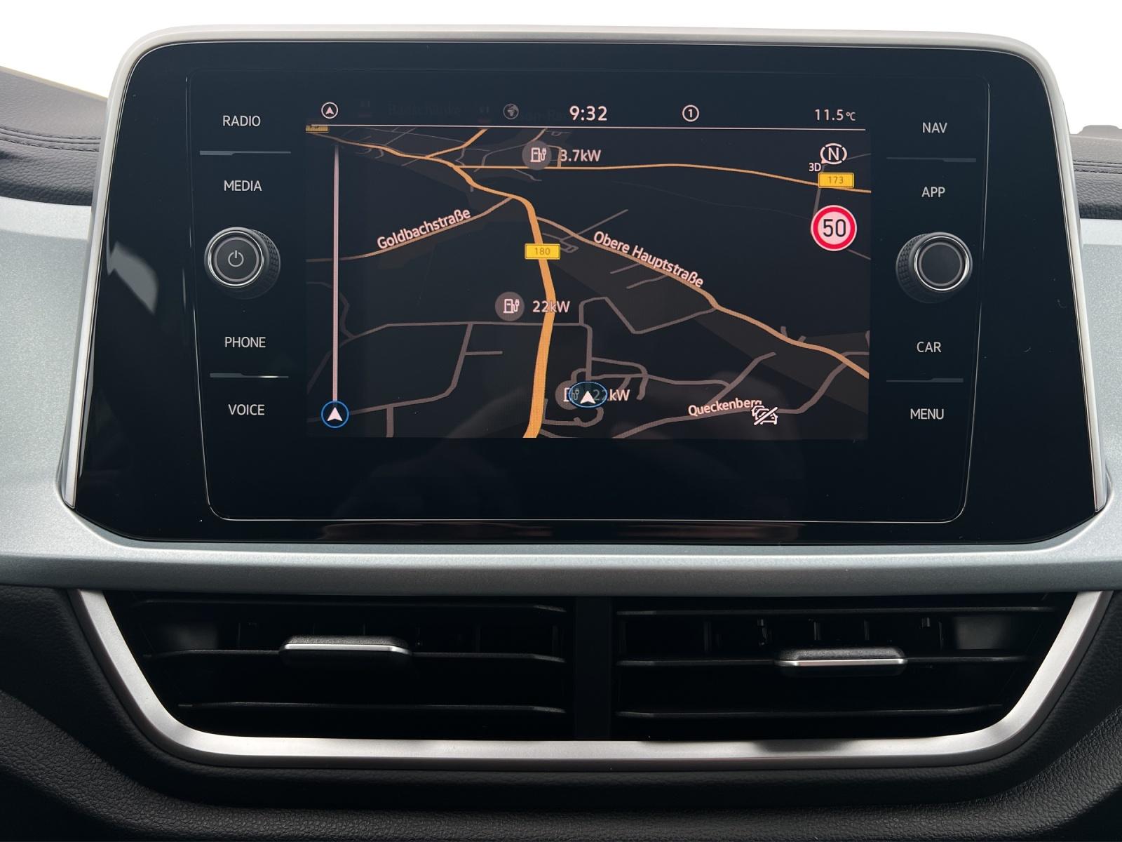 Volkswagen T-Roc Life "Goal" 2.0 l TDI DSG Rear View WR Ke, миниатюра 18