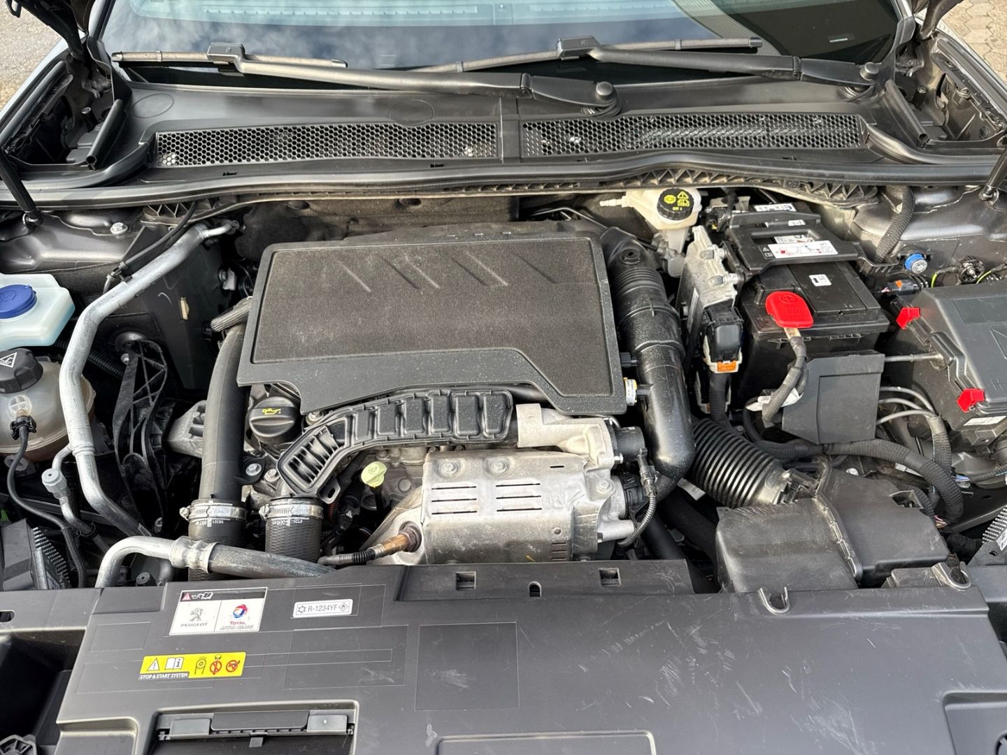 Fahrzeugabbildung Peugeot 508 SW GT Sportpaket Navi LED ACC El. Heckklappe