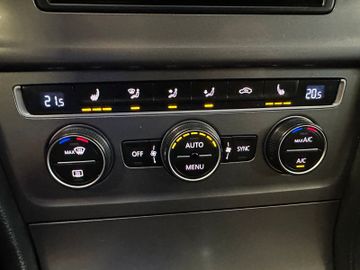 Volkswagen Golf VII Lim. Sound Start-Stopp *Navi*Kamera*