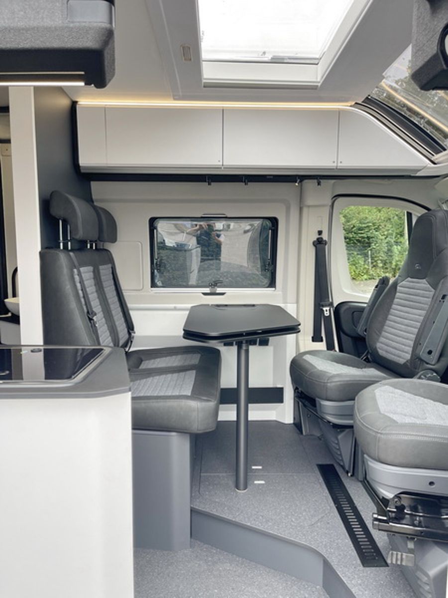 Fahrzeugabbildung Adria Twin Edition 640 SGX Windschutzscheibe beheizt