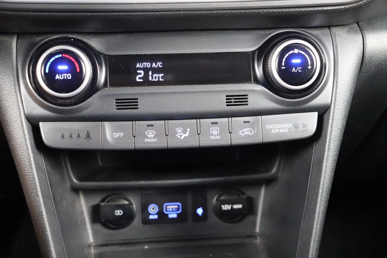 Fahrzeugabbildung Hyundai Kona Sport 4WD * HUD + RFK * LED