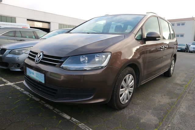 Volkswagen Sharan Trendline BMT 1.Hand/8-Fach Bereift