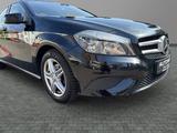 Mercedes-Benz A 180 BlueEfficiency*KLIMA*SHZ*NAVI*PDC*TEMPO - Mercedes-Benz A 180 aus 2013