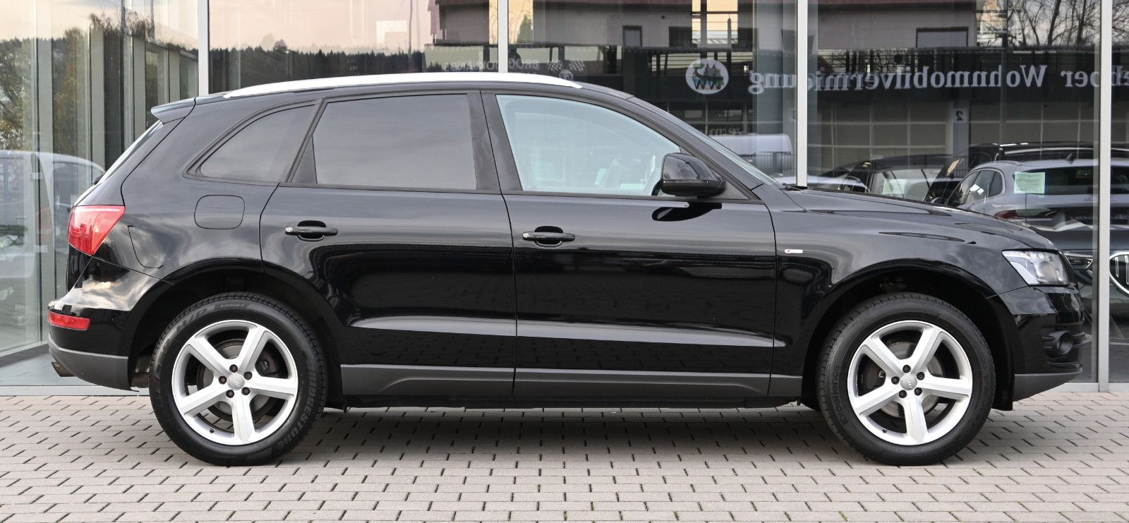 Fahrzeugabbildung Audi Q5 2.0 TFSI quattro S LINE °XEN.°8-FACH ALU°1.HD