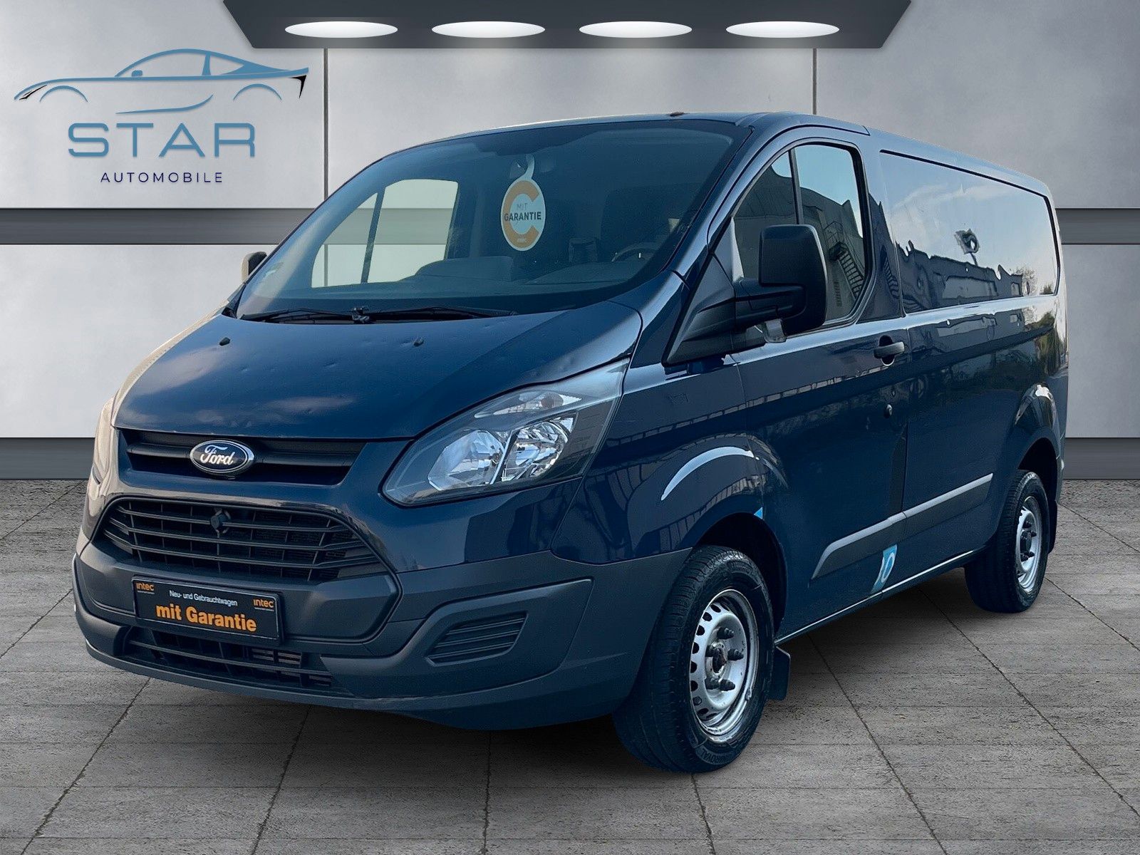 Ford Ford Transit Custom L1 2.2 TDCi Scheckheft gepfleg