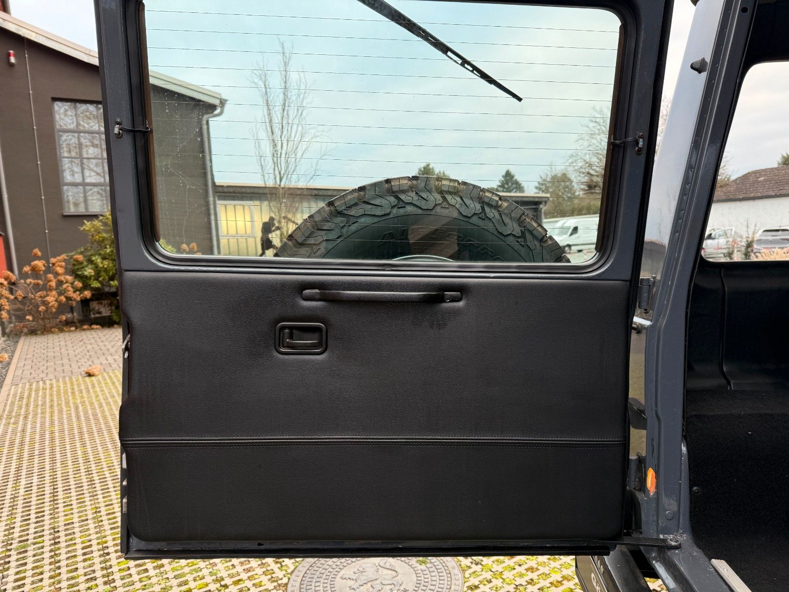 Fahrzeugabbildung Mercedes-Benz 280 GE