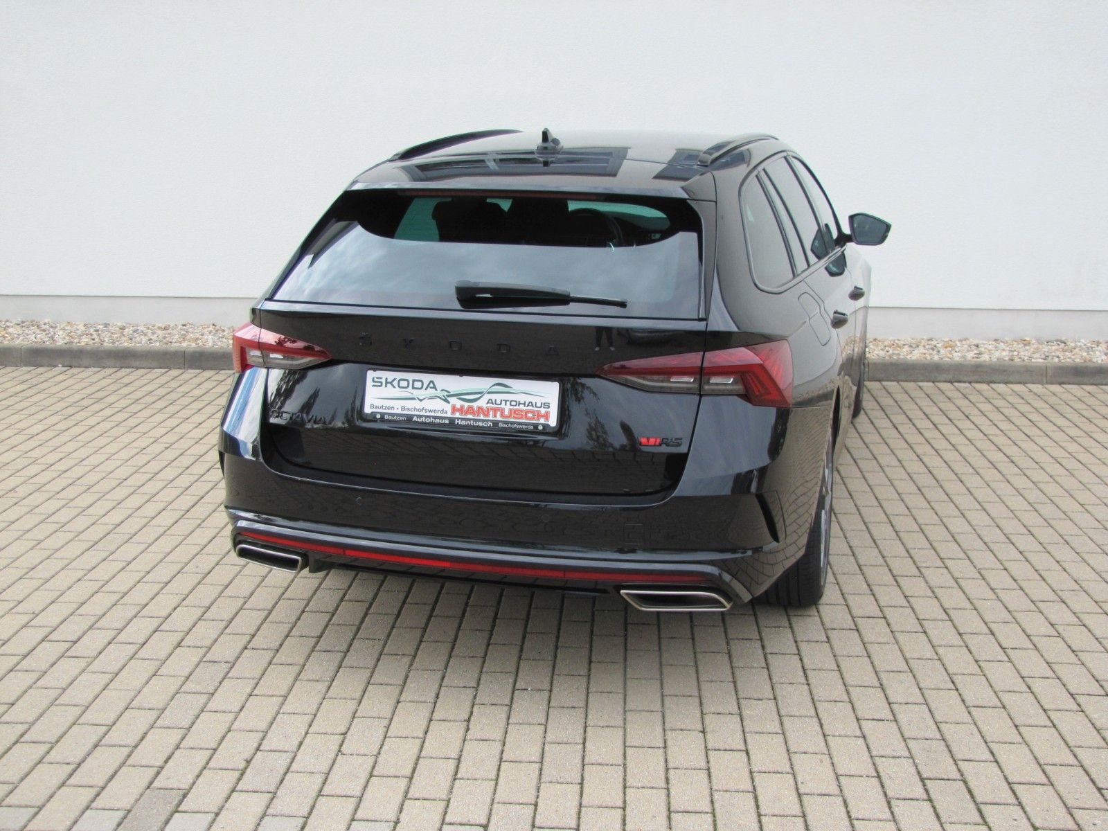 Fahrzeugabbildung SKODA Octavia Combi RS 2.0l TDI 200PS DSG