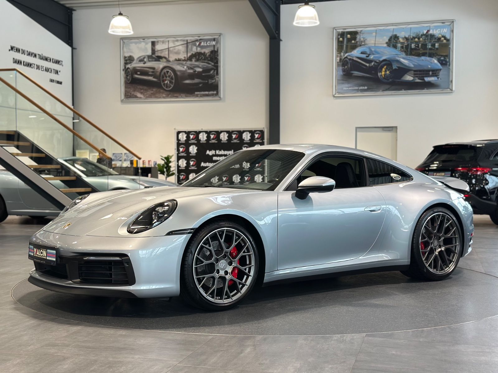 PORSCHE 992 - Gebrauchtwagen in Aurich