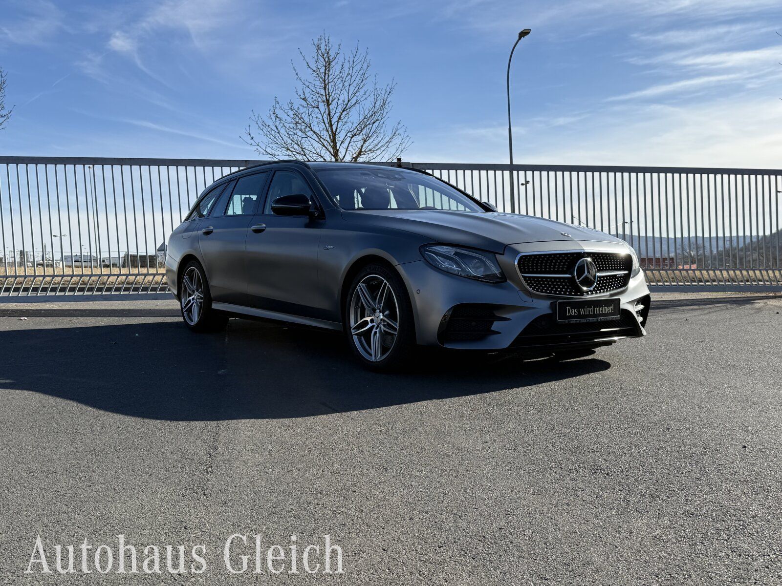 Fahrzeugabbildung Mercedes-Benz Mercedes-AMG E 53 4MATIC+ T-Modell MultiBeam/AMG