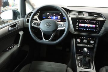 Volkswagen Touran 2.0 DSG R-Line 7-Sitze AHK Kamera