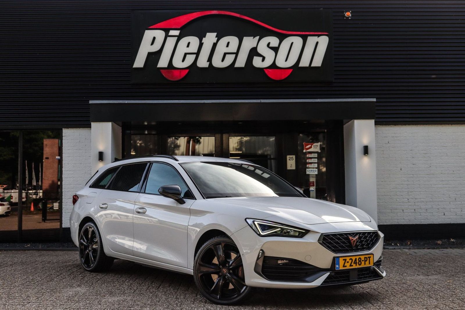 CUPRA Leon SPORTSTOURER 1.4 e-Hybrid VZ Business VIRTU