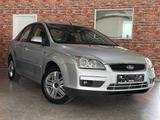 Ford Focus Lim. Ghia-2.0-Alu-Klima - Ford Focus aus 2007: Ghia